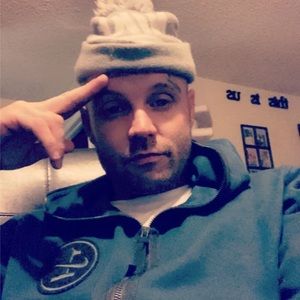 Meet your Posher, Iam